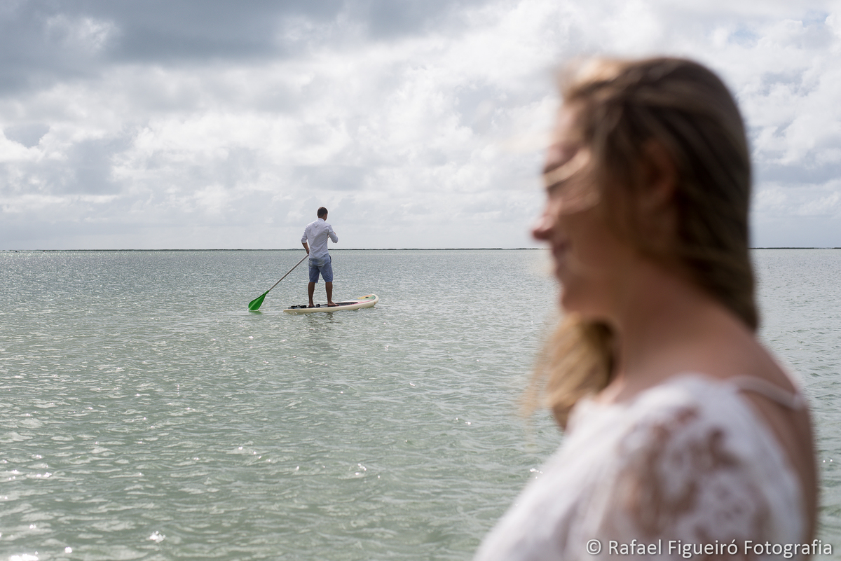 standup stand-up noiva observando praia de antunes alagoas