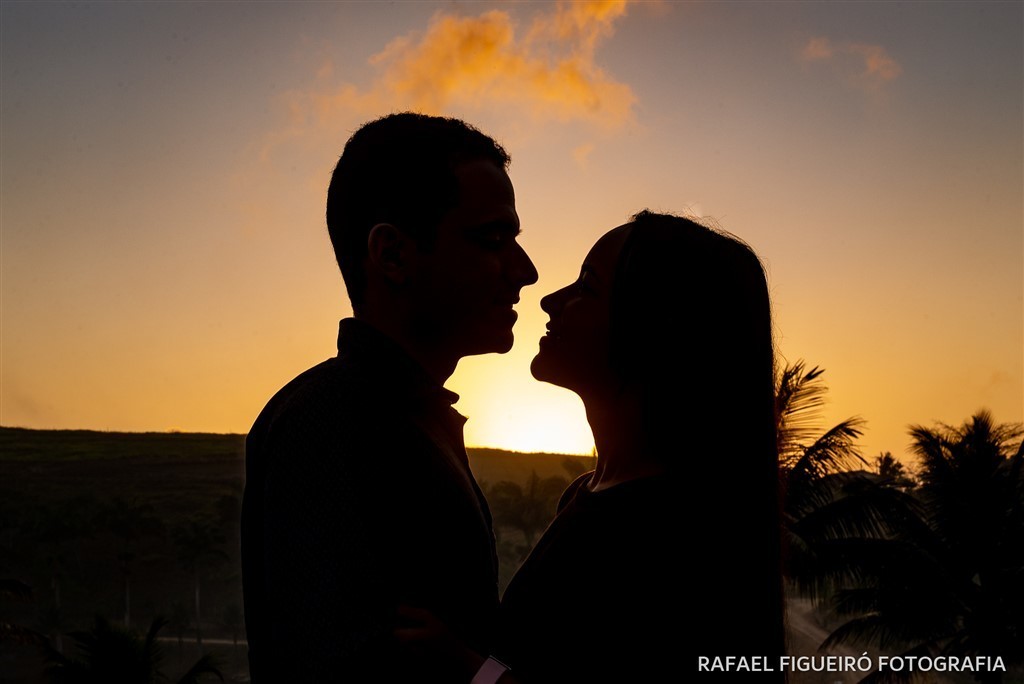 por do sol silhoueta nascer nascendo casal 