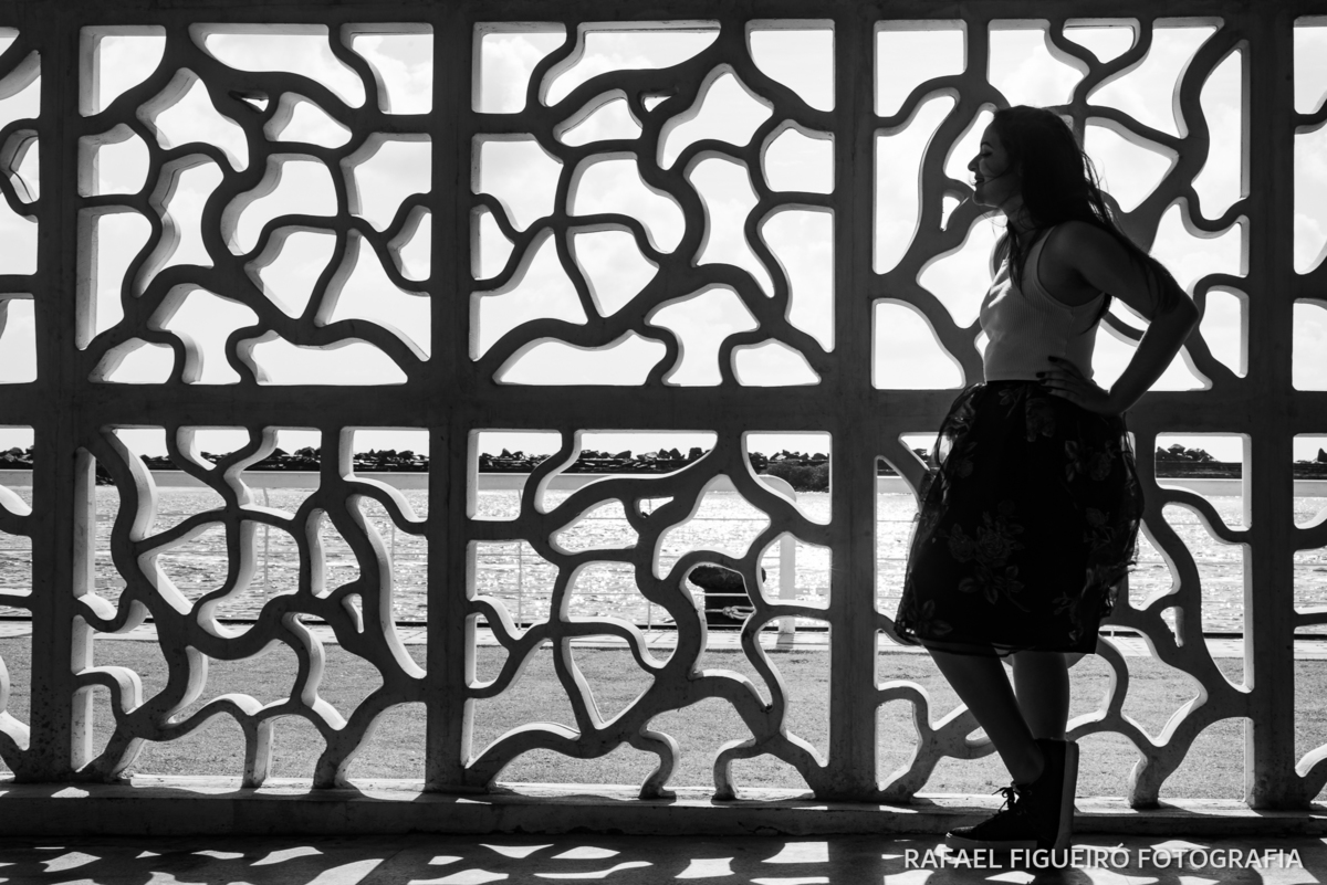 combogó sertão seca contra luz modelo debutante postura silhoueta claro escuro pb preto e branco