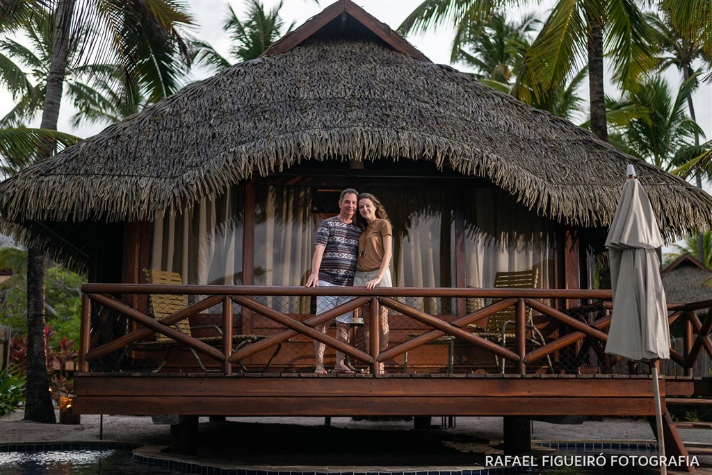 por do sol nascer muro alto porto de galinhas paisagem mar corais piscinas naturais nannai resort & spa fernando de noronha perfil sorriso felicidade amor casal bangalô retrato lindo