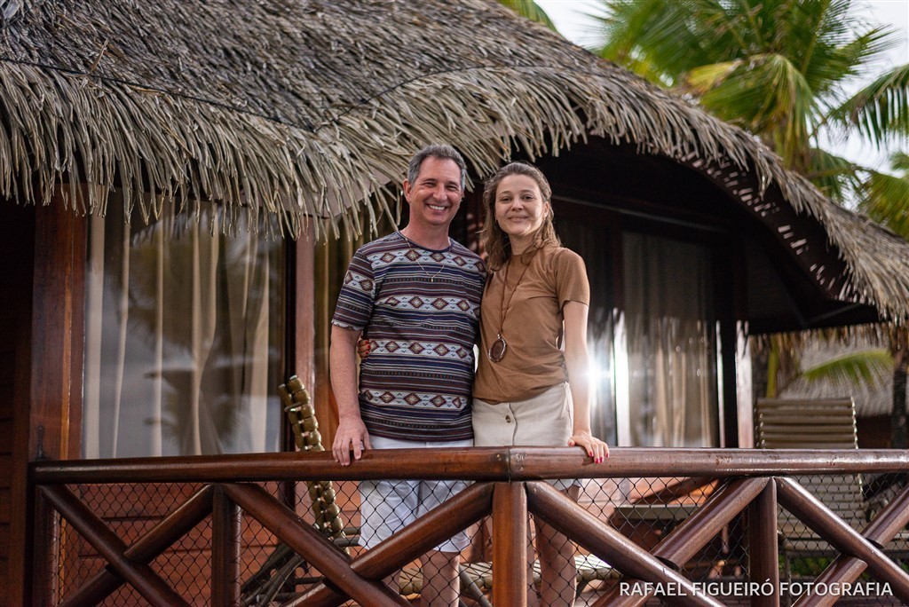 por do sol nascer muro alto porto de galinhas paisagem mar corais piscinas naturais nannai resort & spa fernando de noronha perfil sorriso felicidade amor casal bangalô retrato lindo felizes felicidade amor