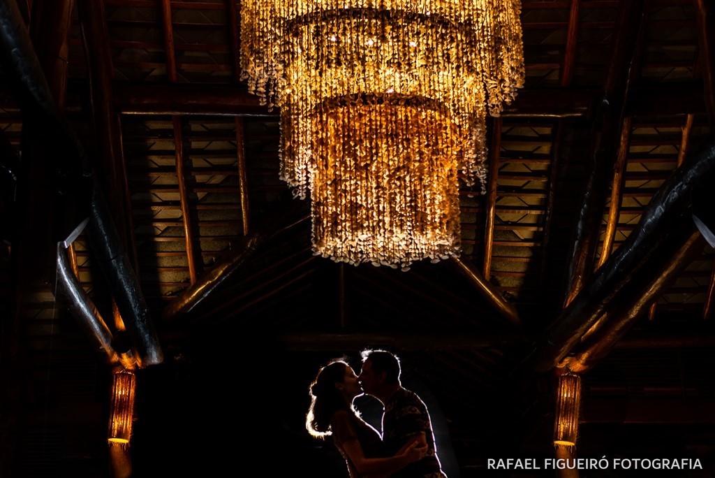 por do sol nascer muro alto porto de galinhas paisagem mar corais piscinas naturais nannai resort & spa fernando de noronha perfil silhoueta namorando ambiente escuro romantico baixa luz contra luz luminária muitas conchas lindo
