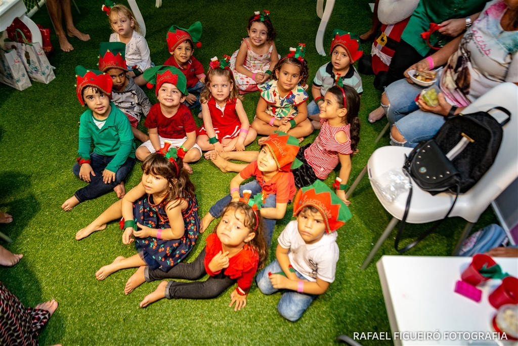 criança brincando game box shopping tacaruna rafael figueiro fotografia infantil kids recife pe olinda sentados felizes
