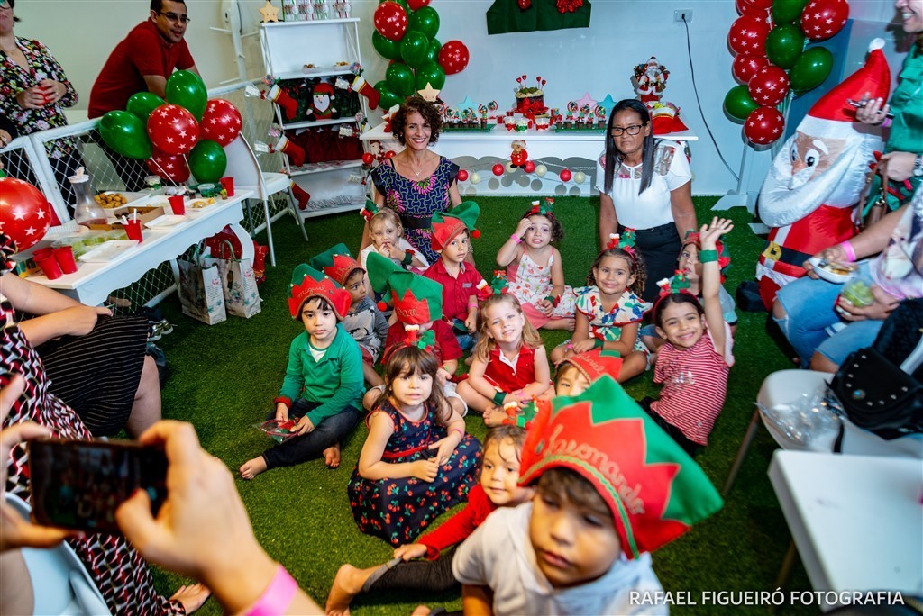 criança brincando game box shopping tacaruna rafael figueiro fotografia infantil kids recife pe olinda sentados felizes