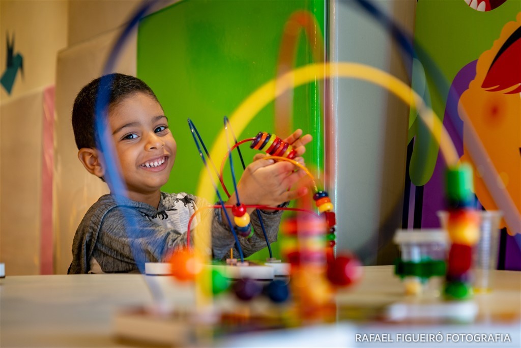criança brincando game box shopping tacaruna rafael figueiro fotografia infantil kids recife pe olinda