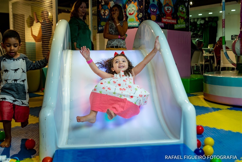 criança brincando game box shopping tacaruna rafael figueiro fotografia infantil kids recife pe olinda