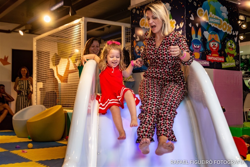 criança brincando game box shopping tacaruna rafael figueiro fotografia infantil kids recife pe olinda