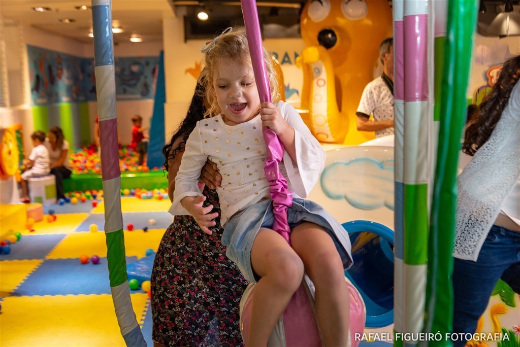 criança brincando game box shopping tacaruna rafael figueiro fotografia infantil kids recife pe olinda