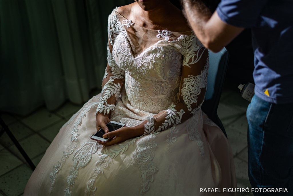 vestido detalhe corte noiva sombras textura