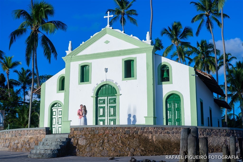 casal namorando praia dos carneiros igreja são benedito pernambuco recife