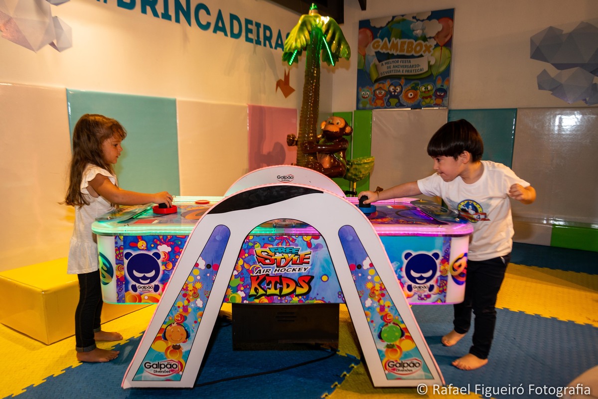 crianças jogando festa infantil sonic game box shopping tacaruna fotografo de festa infantil kids alegria aniversario