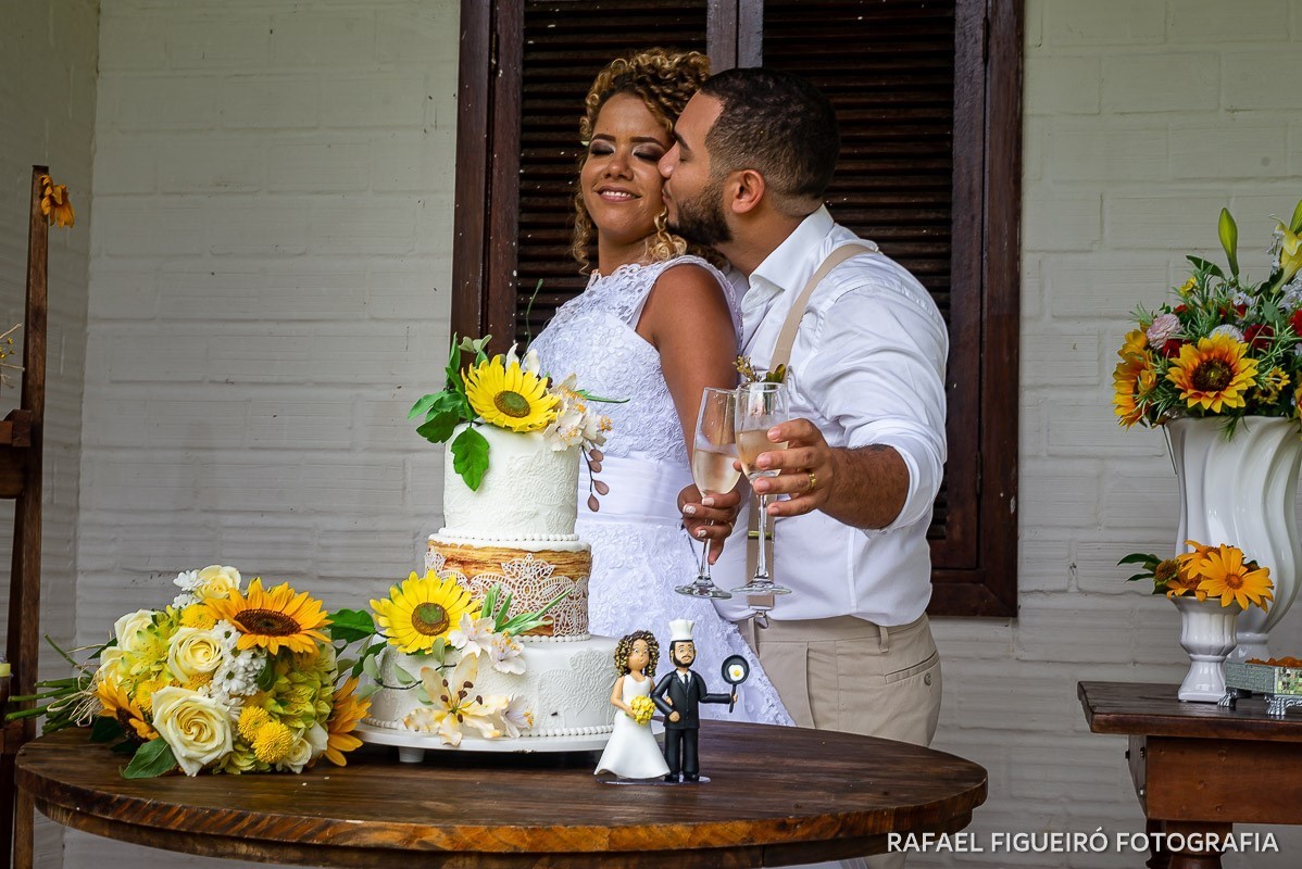 Casamento ao ar livre realizado na Chácara Brunelli em Aldeia dos Camarás-PE, com uma cerimonia emocionante, celebrada pelo Jadson Henrique fotografo casamentos rafael figueiró recife pernambuco rio de janeiro jeri jericoacoara fortaleza ceará