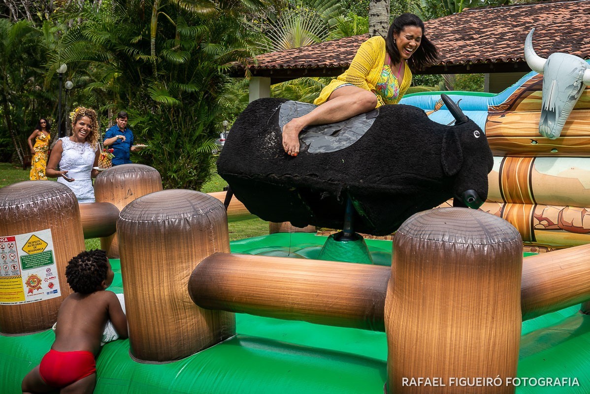 Casamento ao ar livre realizado na Chácara Brunelli em Aldeia dos Camarás-PE, com uma cerimonia emocionante, celebrada pelo Jadson Henrique fotografo casamentos rafael figueiró recife pernambuco rio de janeiro jeri jericoacoara fortaleza ceará