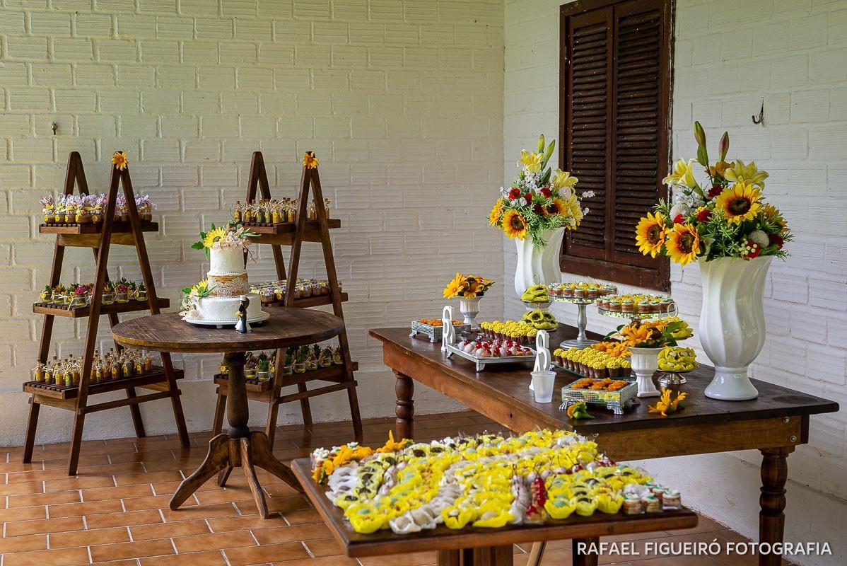 Casamento ao ar livre realizado na Chácara Brunelli em Aldeia dos Camarás-PE, com uma cerimonia emocionante, celebrada pelo Jadson Henrique fotografo casamentos rafael figueiró recife pernambuco rio de janeiro jeri jericoacoara fortaleza ceará