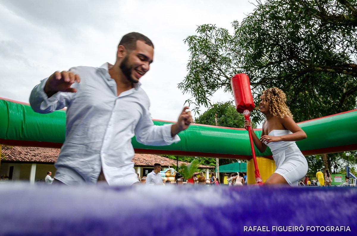 Casamento ao ar livre realizado na Chácara Brunelli em Aldeia dos Camarás-PE, com uma cerimonia emocionante, celebrada pelo Jadson Henrique fotografo casamentos rafael figueiró recife pernambuco rio de janeiro jeri jericoacoara fortaleza ceará