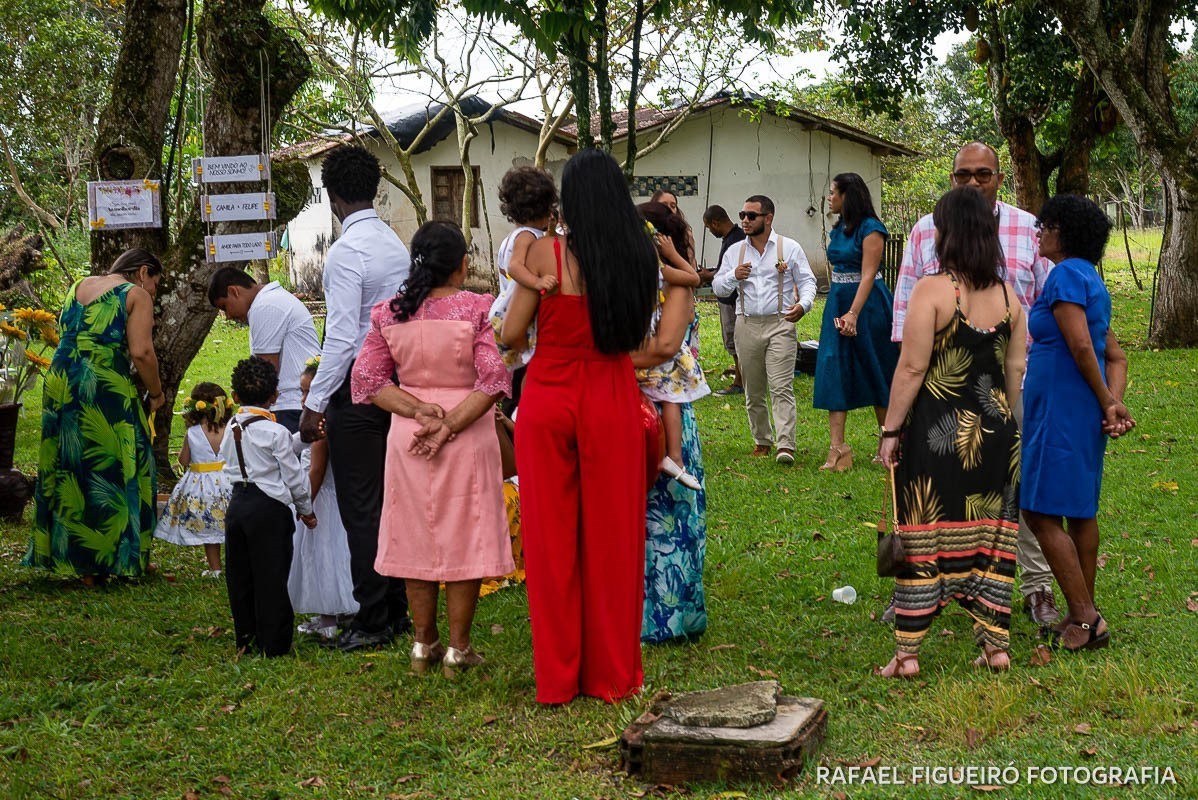 Casamento ao ar livre realizado na Chácara Brunelli em Aldeia dos Camarás-PE, com uma cerimonia emocionante, celebrada pelo Jadson Henrique fotografo casamentos rafael figueiró recife pernambuco rio de janeiro jeri jericoacoara fortaleza ceará