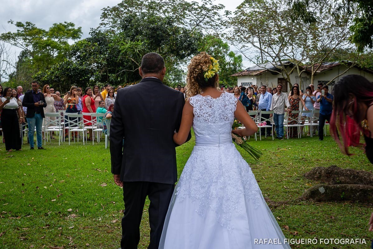 Casamento ao ar livre realizado na Chácara Brunelli em Aldeia dos Camarás-PE, com uma cerimonia emocionante, celebrada pelo Jadson Henrique fotografo casamentos rafael figueiró recife pernambuco rio de janeiro jeri jericoacoara fortaleza ceará