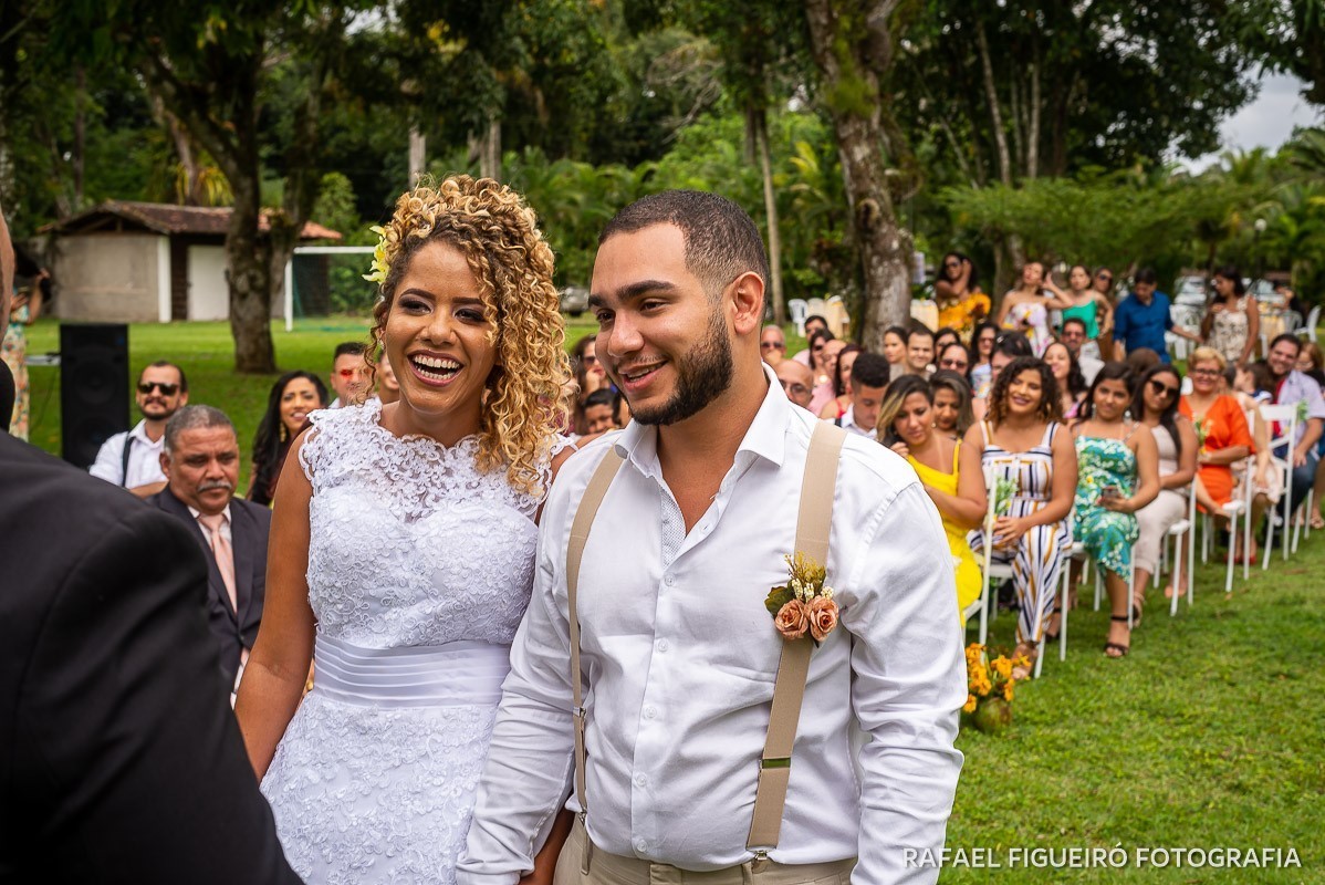 Casamento ao ar livre realizado na Chácara Brunelli em Aldeia dos Camarás-PE, com uma cerimonia emocionante, celebrada pelo Jadson Henrique fotografo casamentos rafael figueiró recife pernambuco rio de janeiro jeri jericoacoara fortaleza ceará