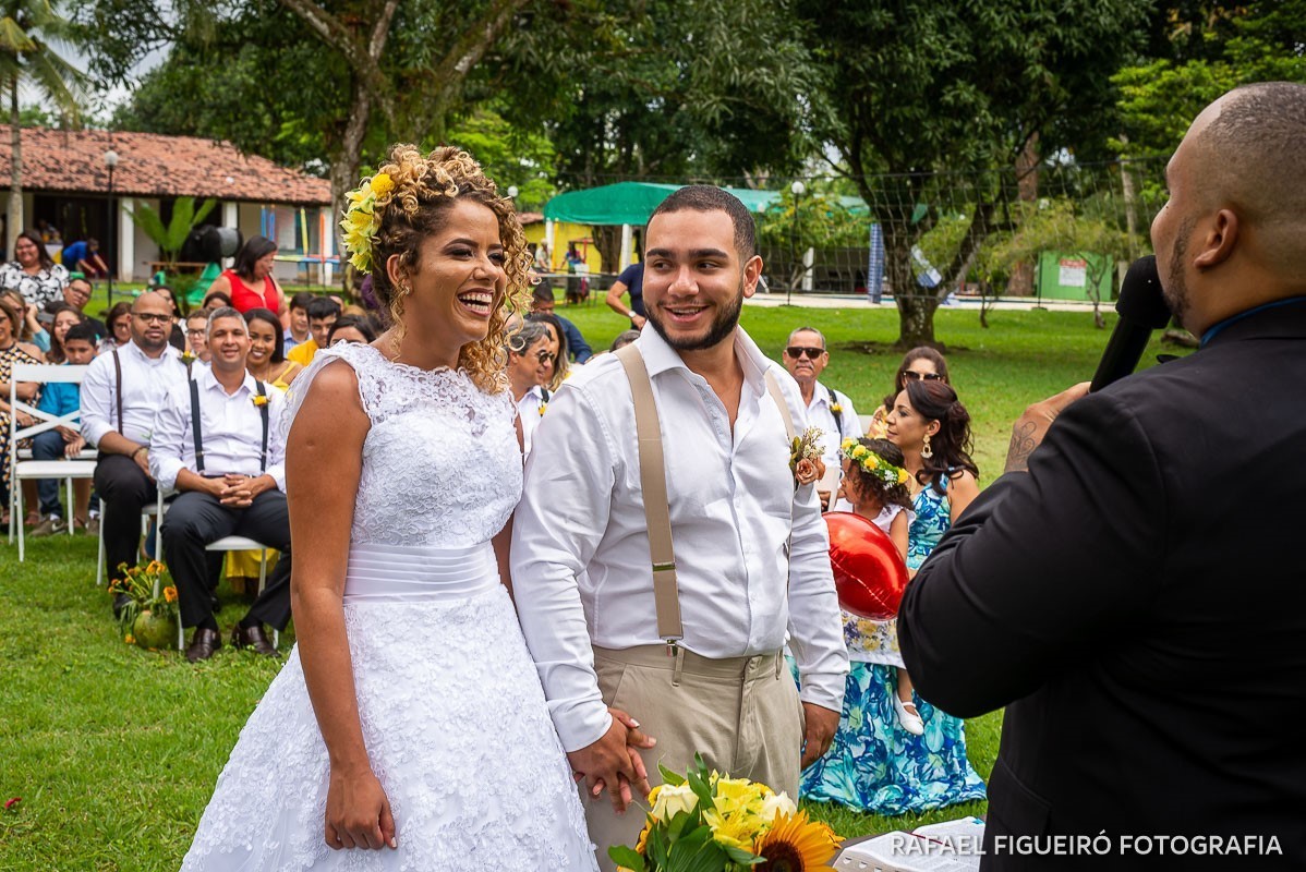 Casamento ao ar livre realizado na Chácara Brunelli em Aldeia dos Camarás-PE, com uma cerimonia emocionante, celebrada pelo Jadson Henrique fotografo casamentos rafael figueiró recife pernambuco rio de janeiro jeri jericoacoara fortaleza ceará
