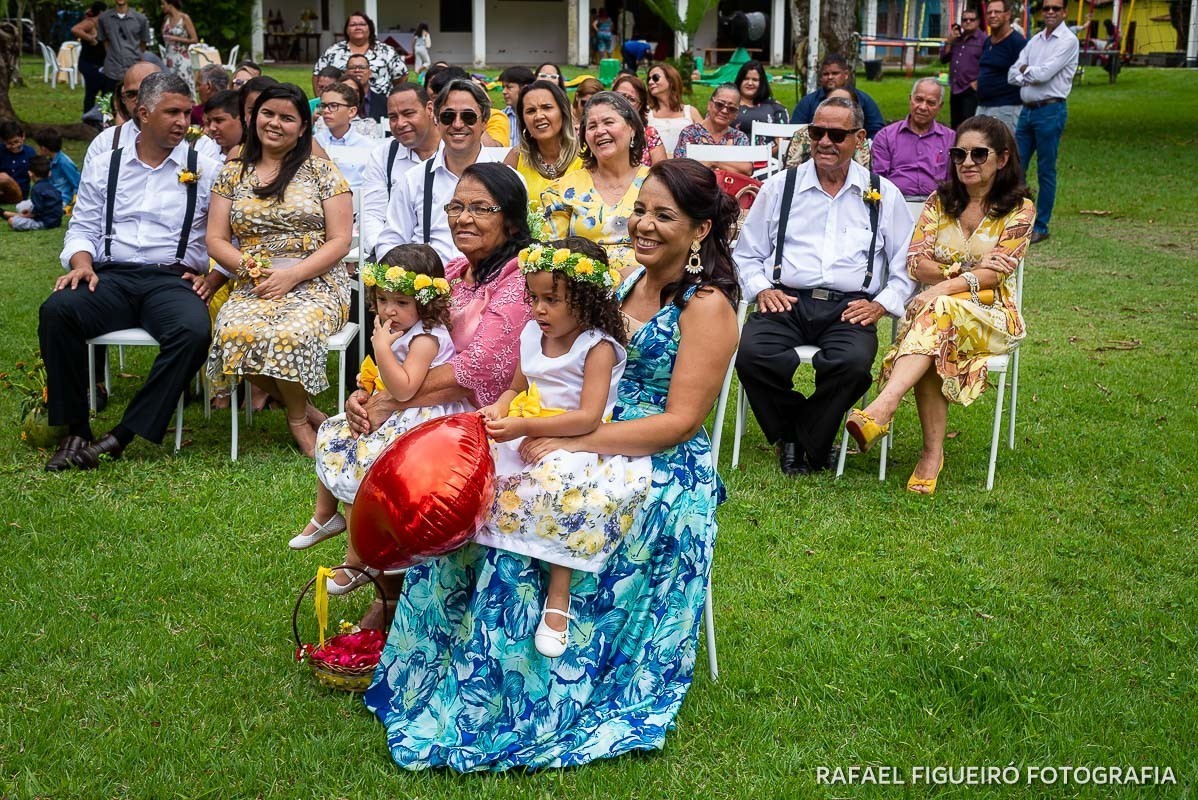 Casamento ao ar livre realizado na Chácara Brunelli em Aldeia dos Camarás-PE, com uma cerimonia emocionante, celebrada pelo Jadson Henrique fotografo casamentos rafael figueiró recife pernambuco rio de janeiro jeri jericoacoara fortaleza ceará