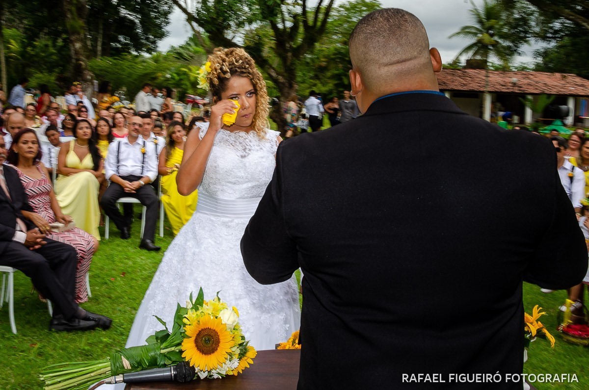 Casamento ao ar livre realizado na Chácara Brunelli em Aldeia dos Camarás-PE, com uma cerimonia emocionante, celebrada pelo Jadson Henrique fotografo casamentos rafael figueiró recife pernambuco rio de janeiro jeri jericoacoara fortaleza ceará