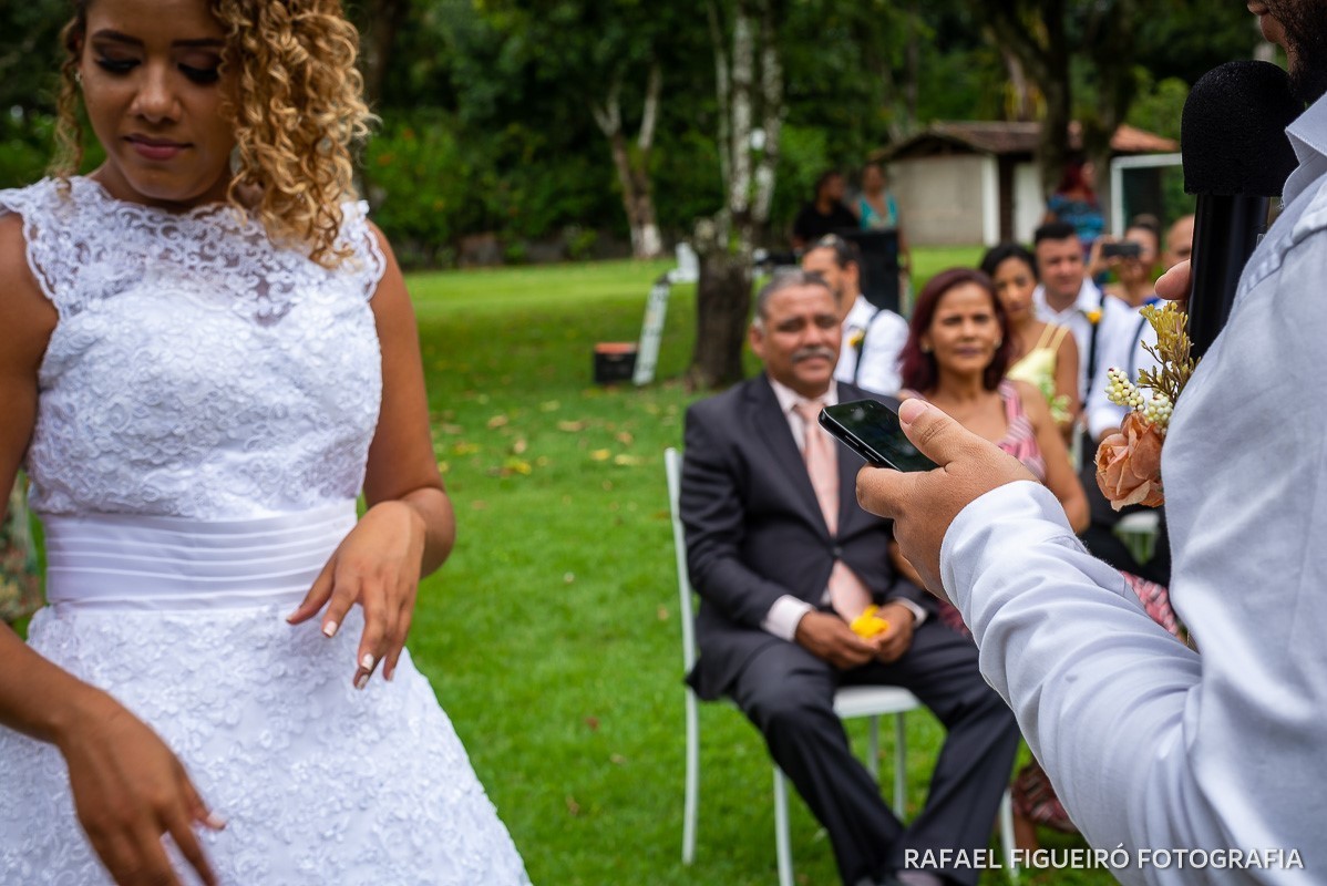Casamento ao ar livre realizado na Chácara Brunelli em Aldeia dos Camarás-PE, com uma cerimonia emocionante, celebrada pelo Jadson Henrique fotografo casamentos rafael figueiró recife pernambuco rio de janeiro jeri jericoacoara fortaleza ceará