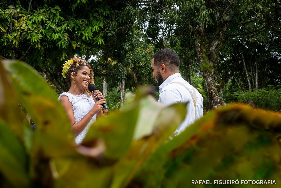 Casamento ao ar livre realizado na Chácara Brunelli em Aldeia dos Camarás-PE, com uma cerimonia emocionante, celebrada pelo Jadson Henrique fotografo casamentos rafael figueiró recife pernambuco rio de janeiro jeri jericoacoara fortaleza ceará