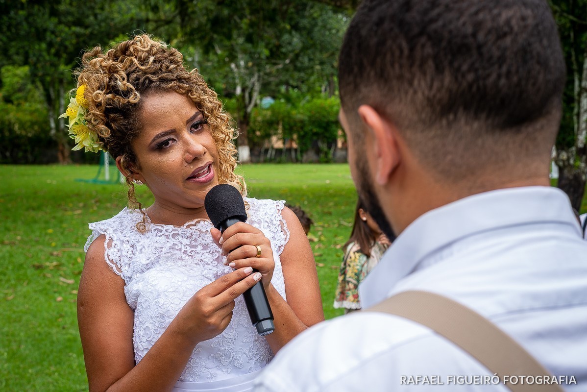Casamento ao ar livre realizado na Chácara Brunelli em Aldeia dos Camarás-PE, com uma cerimonia emocionante, celebrada pelo Jadson Henrique fotografo casamentos rafael figueiró recife pernambuco rio de janeiro jeri jericoacoara fortaleza ceará