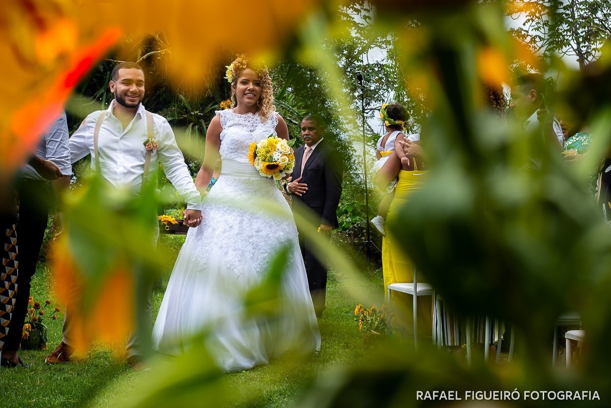 Casamento ao ar livre realizado na Chácara Brunelli em Aldeia dos Camarás-PE, com uma cerimonia emocionante, celebrada pelo Jadson Henrique fotografo casamentos rafael figueiró recife pernambuco rio de janeiro jeri jericoacoara fortaleza ceará