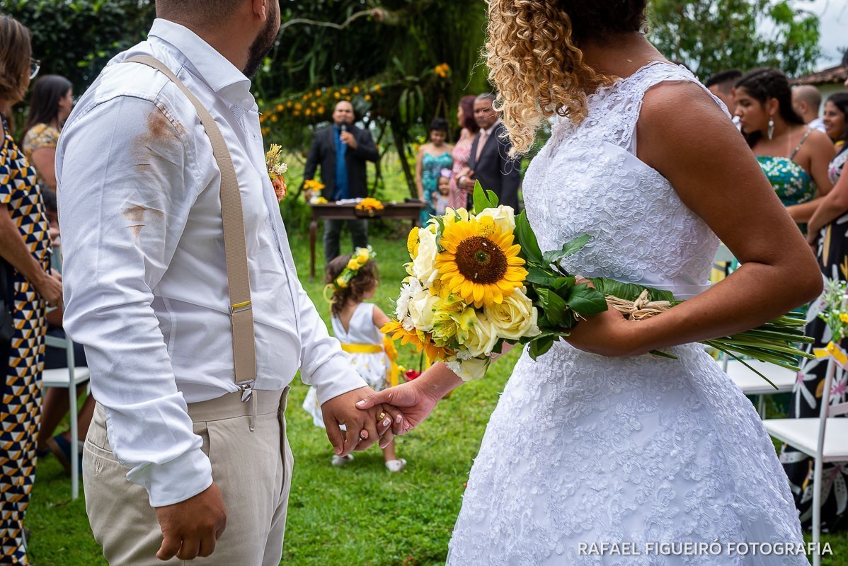 Casamento ao ar livre realizado na Chácara Brunelli em Aldeia dos Camarás-PE, com uma cerimonia emocionante, celebrada pelo Jadson Henrique fotografo casamentos rafael figueiró recife pernambuco rio de janeiro jeri jericoacoara fortaleza ceará