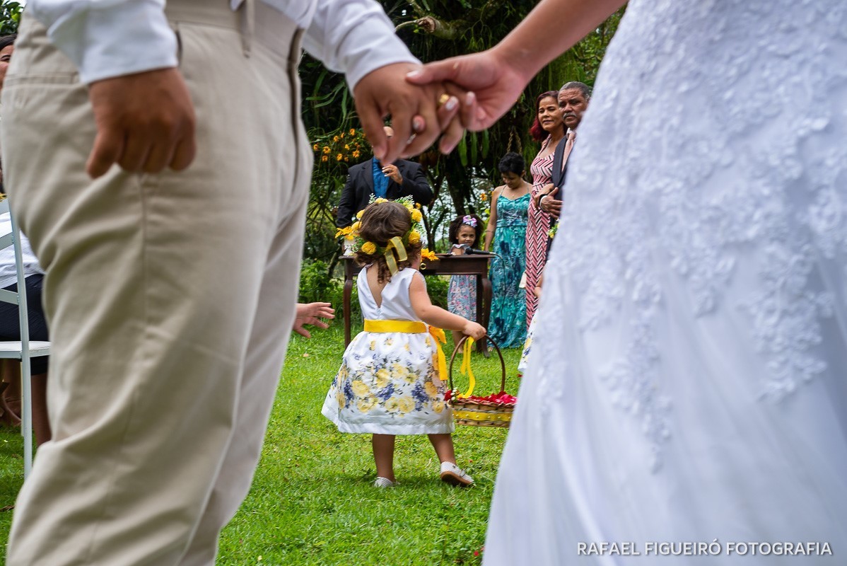 Casamento ao ar livre realizado na Chácara Brunelli em Aldeia dos Camarás-PE, com uma cerimonia emocionante, celebrada pelo Jadson Henrique fotografo casamentos rafael figueiró recife pernambuco rio de janeiro jeri jericoacoara fortaleza ceará