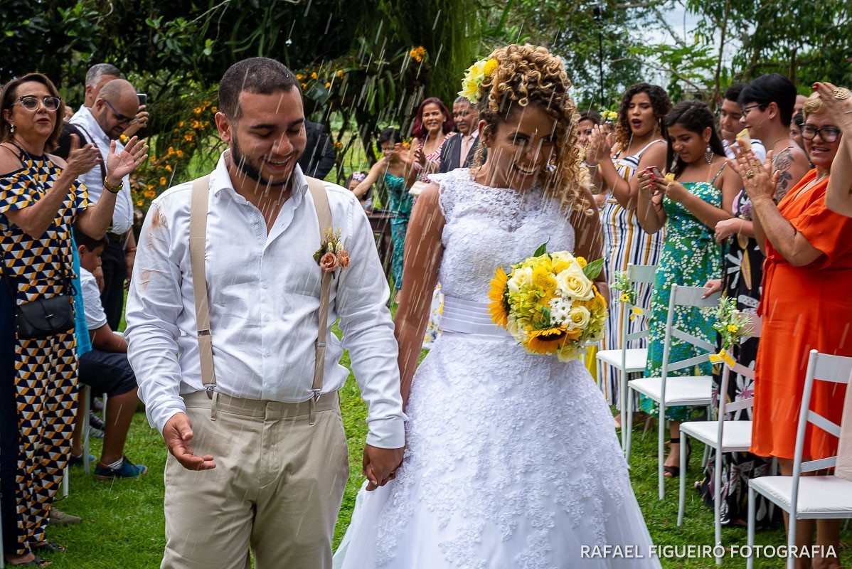 Casamento ao ar livre realizado na Chácara Brunelli em Aldeia dos Camarás-PE, com uma cerimonia emocionante, celebrada pelo Jadson Henrique fotografo casamentos rafael figueiró recife pernambuco rio de janeiro jeri jericoacoara fortaleza ceará