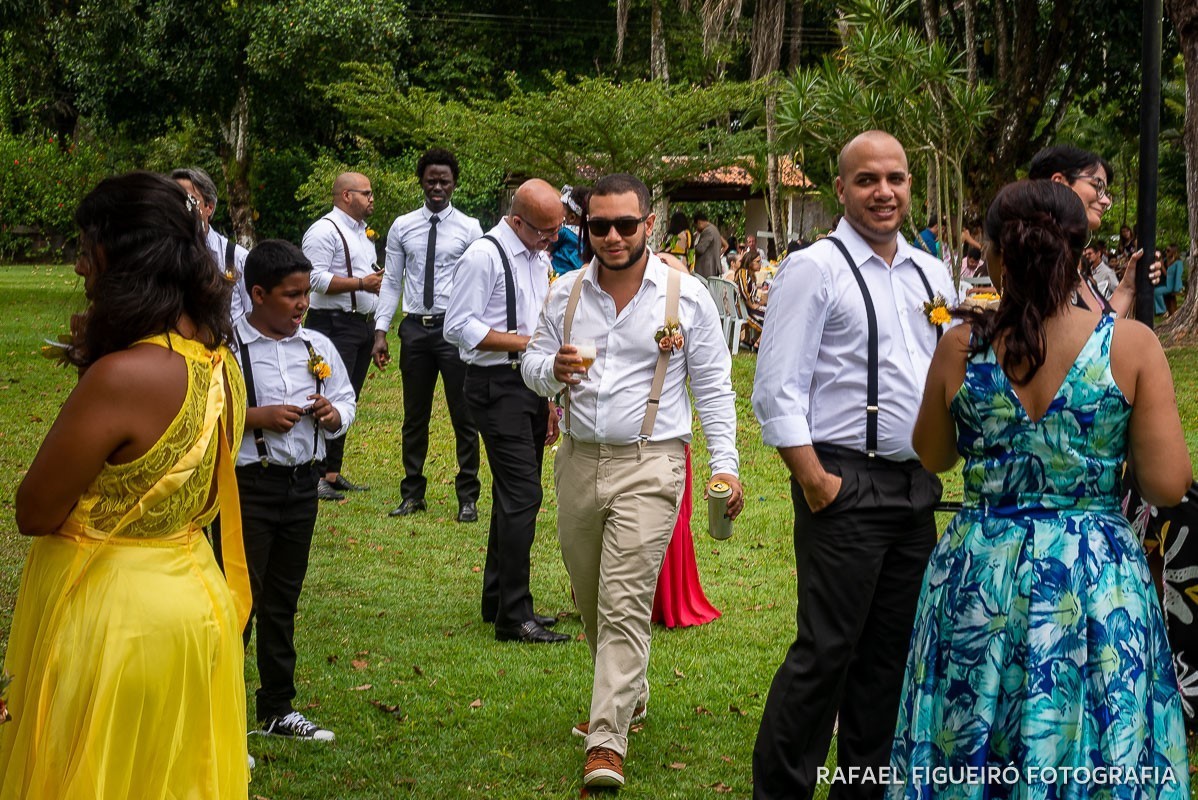 Casamento ao ar livre realizado na Chácara Brunelli em Aldeia dos Camarás-PE, com uma cerimonia emocionante, celebrada pelo Jadson Henrique fotografo casamentos rafael figueiró recife pernambuco rio de janeiro jeri jericoacoara fortaleza ceará
