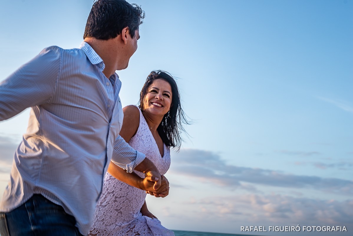 ensaio casal praia boa viagem edficio acayaca parque dona lindú setúbal rafael figueiro fotografia fotógrafo casamento recife pernambuco festa infantil