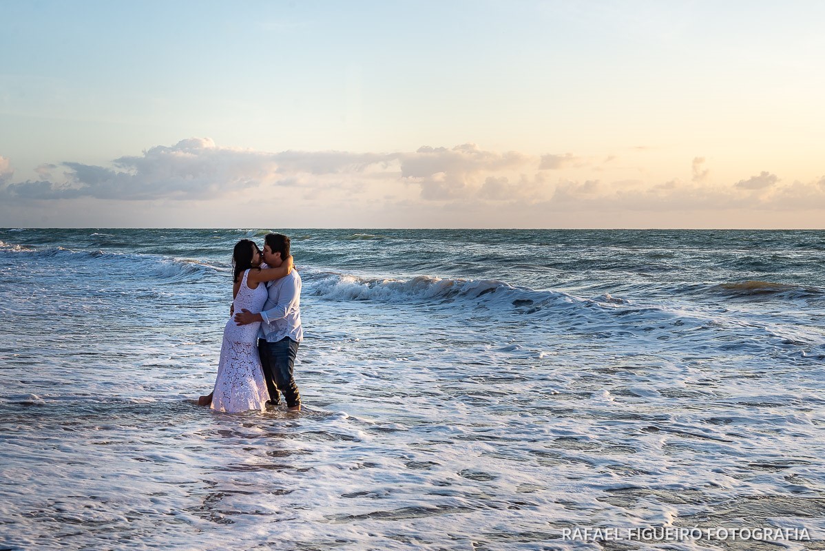 ensaio casal praia boa viagem edficio acayaca parque dona lindú setúbal rafael figueiro fotografia fotógrafo casamento recife pernambuco festa infantil