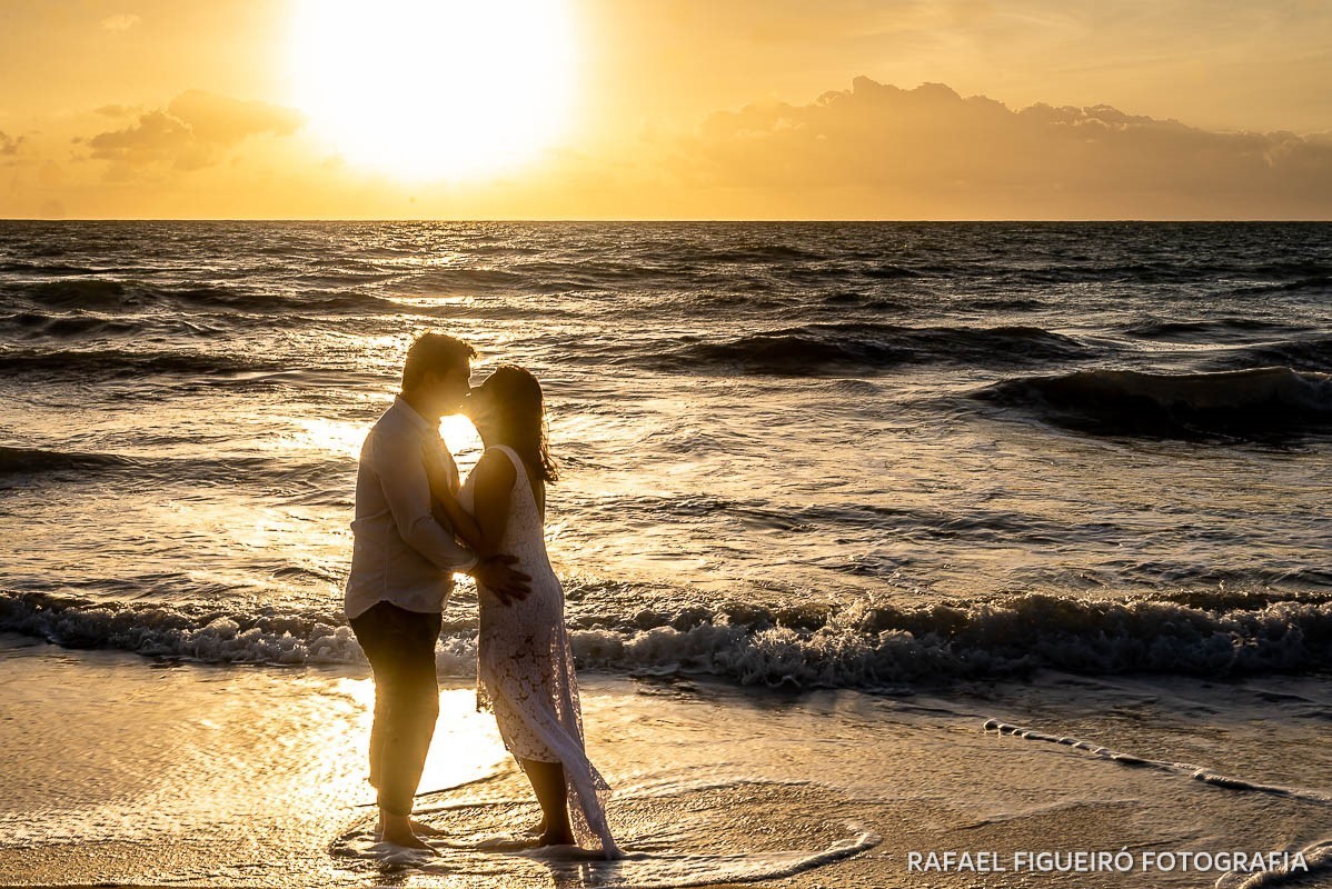 ensaio casal praia boa viagem edficio acayaca parque dona lindú setúbal rafael figueiro fotografia fotógrafo casamento recife pernambuco festa infantil