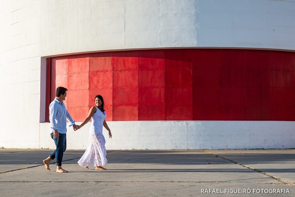 ensaio casal praia boa viagem edficio acayaca parque dona lindú setúbal rafael figueiro fotografia fotógrafo casamento recife pernambuco festa infantil