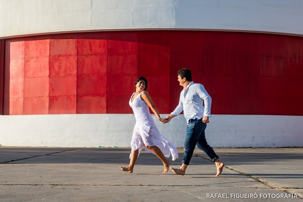 ensaio casal praia boa viagem edficio acayaca parque dona lindú setúbal rafael figueiro fotografia fotógrafo casamento recife pernambuco festa infantil