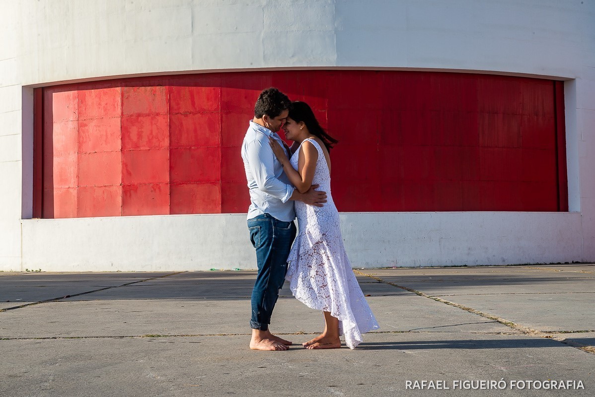 ensaio casal praia boa viagem edficio acayaca parque dona lindú setúbal rafael figueiro fotografia fotógrafo casamento recife pernambuco festa infantil