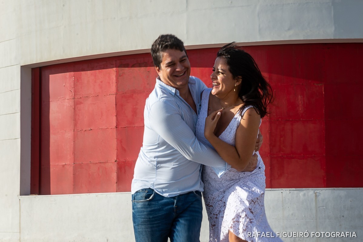 ensaio casal praia boa viagem edficio acayaca parque dona lindú setúbal rafael figueiro fotografia fotógrafo casamento recife pernambuco festa infantil