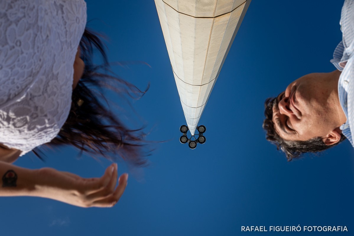 ensaio casal praia boa viagem edficio acayaca parque dona lindú setúbal rafael figueiro fotografia fotógrafo casamento recife pernambuco festa infantil