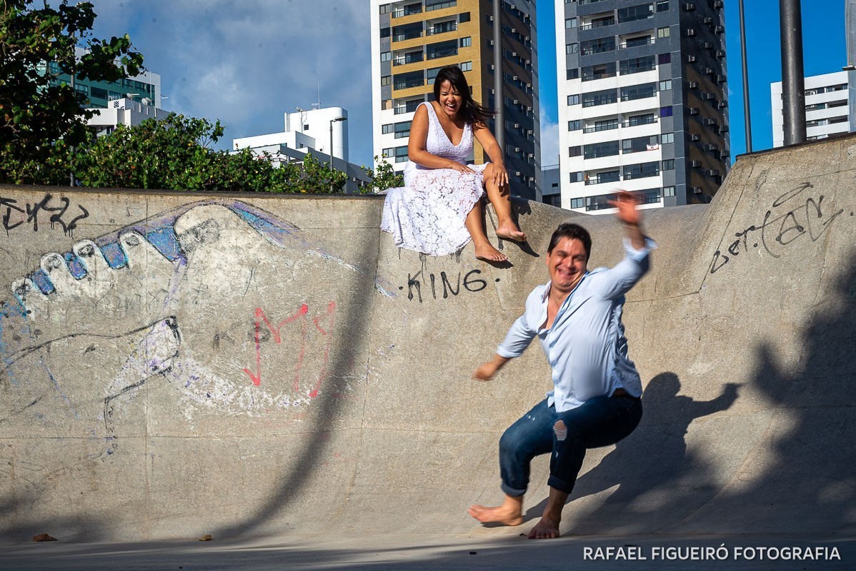 ensaio casal praia boa viagem edficio acayaca parque dona lindú setúbal rafael figueiro fotografia fotógrafo casamento recife pernambuco festa infantil