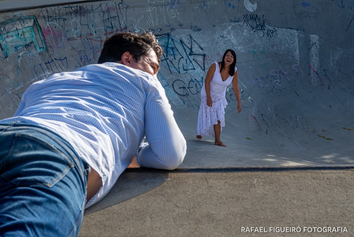 ensaio casal praia boa viagem edficio acayaca parque dona lindú setúbal rafael figueiro fotografia fotógrafo casamento recife pernambuco festa infantil
