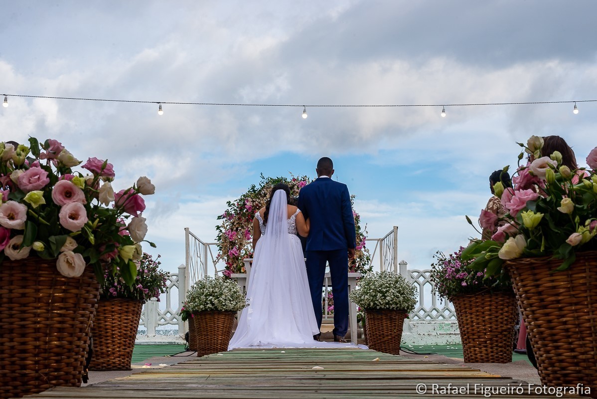Casamento do casal Wewellyn e Jamerson, realizado  na Casa da Ilha, na Ilha de Itamaracá-PE