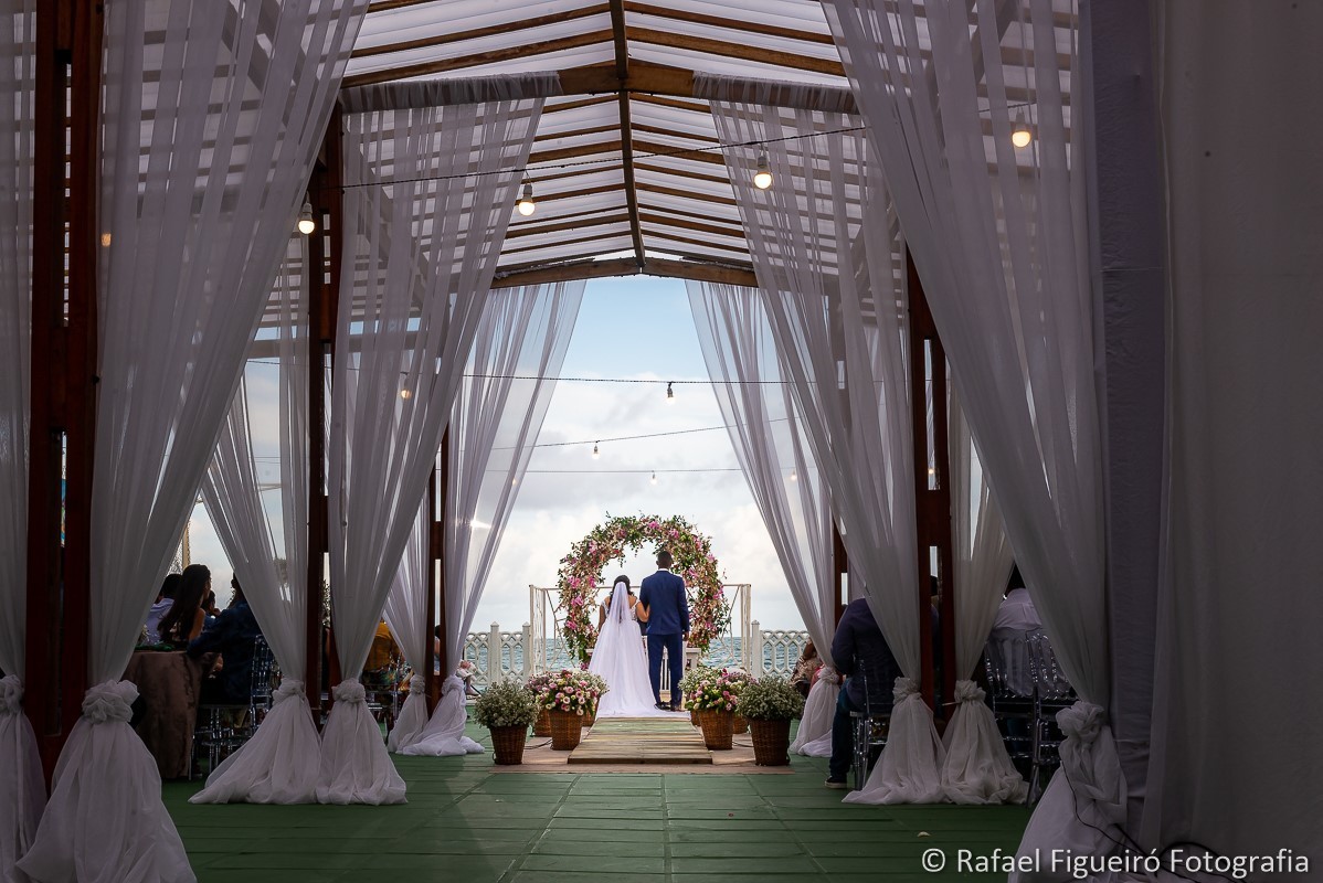 Casamento do casal Wewellyn e Jamerson, realizado  na Casa da Ilha, na Ilha de Itamaracá-PE