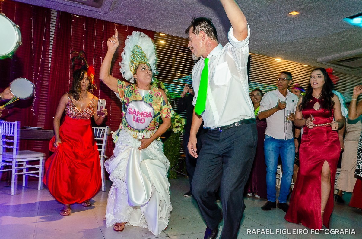 Casamento wilde e paulo arcádia boa viagem dom markos leal rafael figueiro fotografo banda papa ninfa samba led