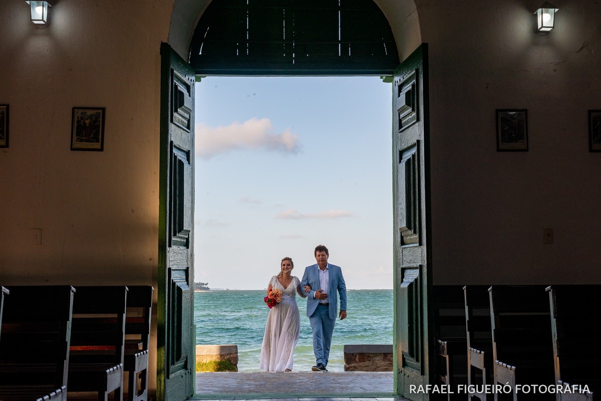 Casamento Praia dos Carneiros Tamandare Capela São Benedito Pontal dos Carneiros Padre Arlindo