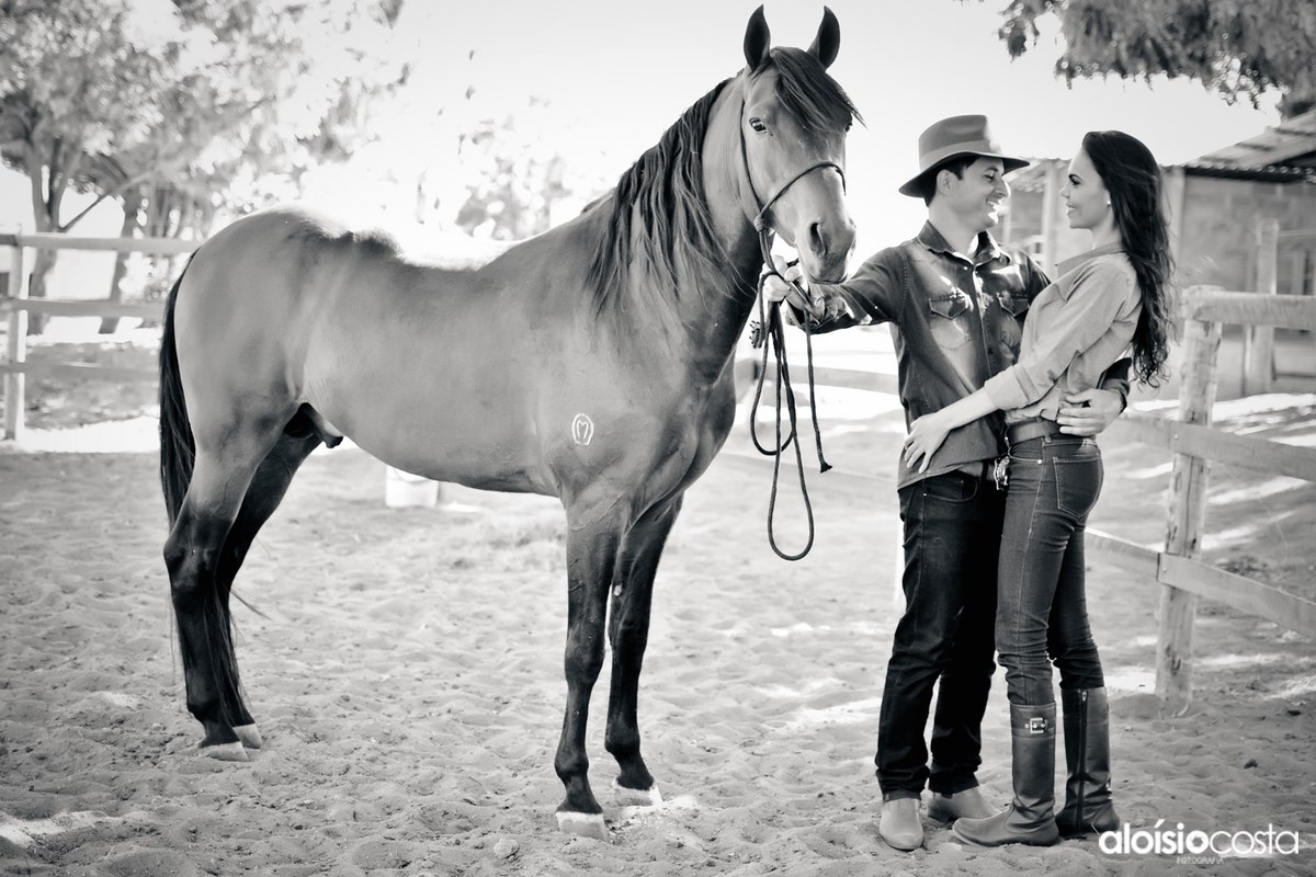 pré wedding, cacule, haras, cavalo, fazenda, amor, casal, luana, leandro, casamento