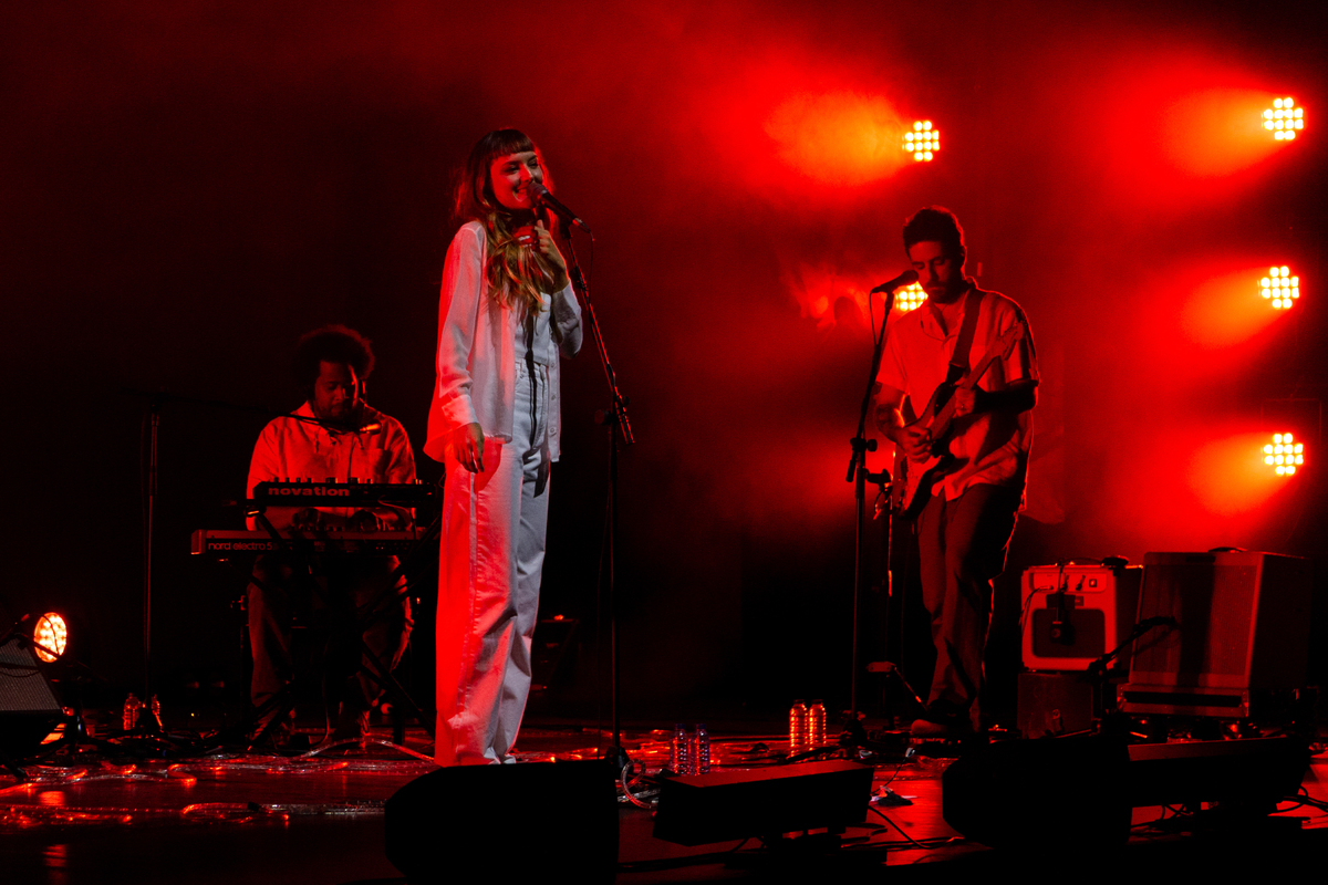 Mallu Magalhães - Manta Guimarães