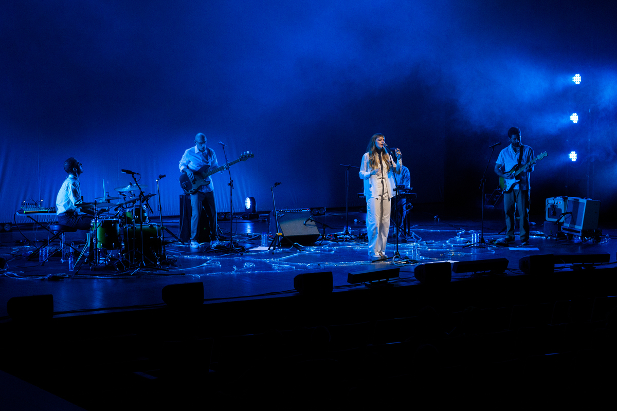 Mallu Magalhães - Manta Guimarães